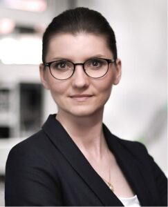 Agata Duliniec - Prezes Zarządu, CEO Gniotpol Trailers_Produkcja przy kawie