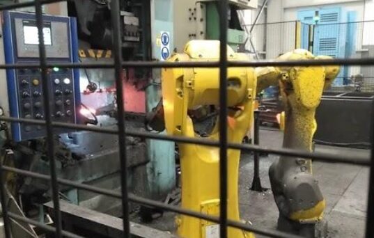 Roboty do trudnej roboty PROMOT ZM roboty Fanuc Polska podczas #APS2021